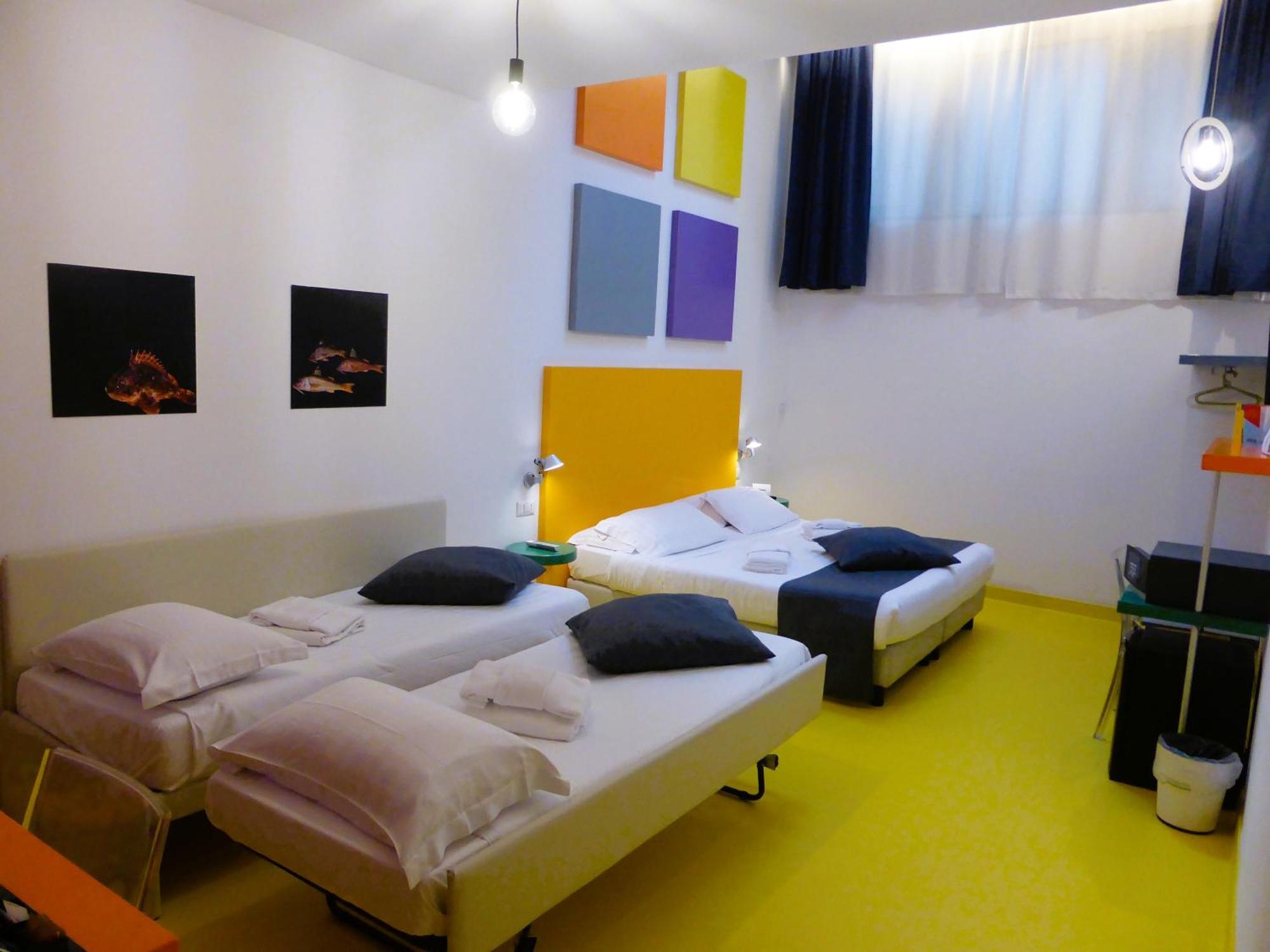 Correra 241 Lifestyle Hotel Napels Buitenkant foto